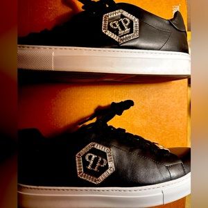 Philipp Plein Low Top Black Sneakers